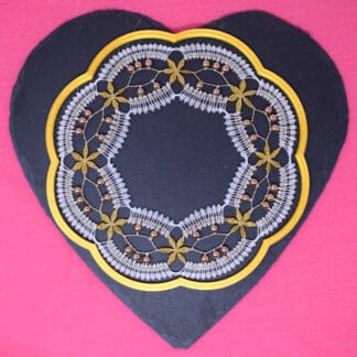 geklöppeltes Fensterbild Goldblüte