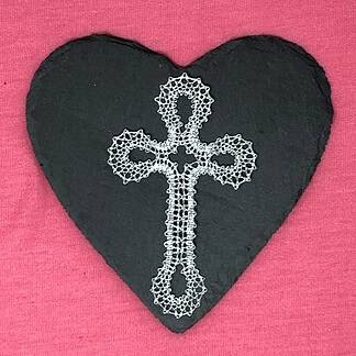 geklöppeltes Kreuz silber