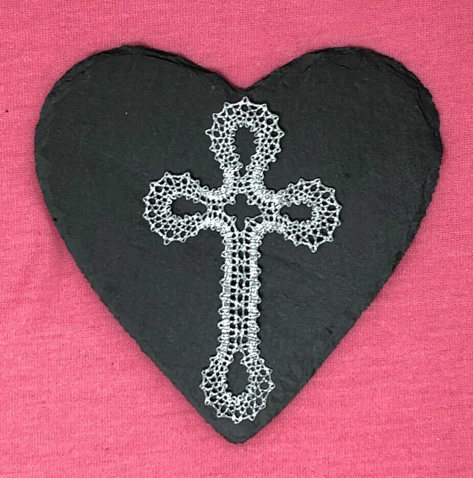 geklöppeltes Kreuz silber